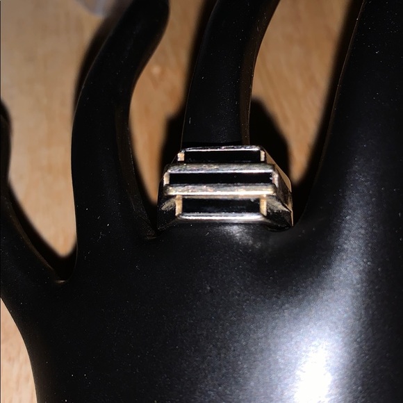 Ring - Picture 2 of 4